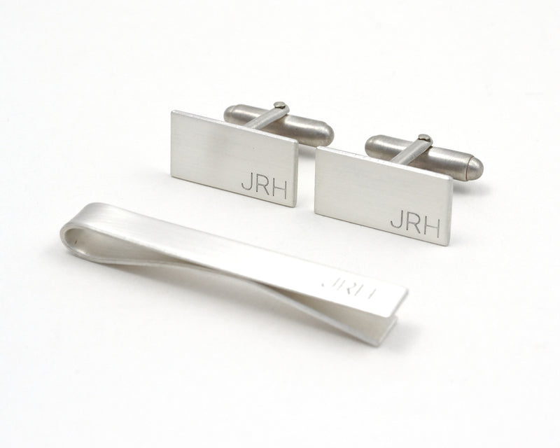 products/Engraved_silver_cuff_links_and_tie_clip_set_1.jpg