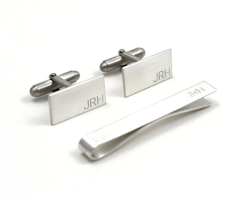 products/Engraved_silver_cuff_links_and_tie_clip_set.jpg
