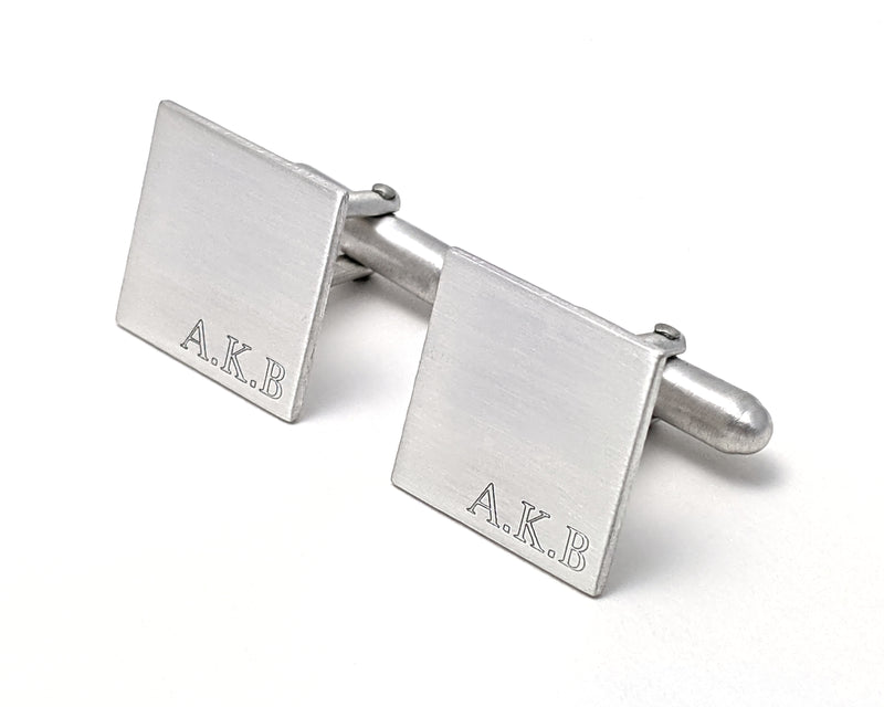 products/MonogrammedSquareCuffLinks.jpg