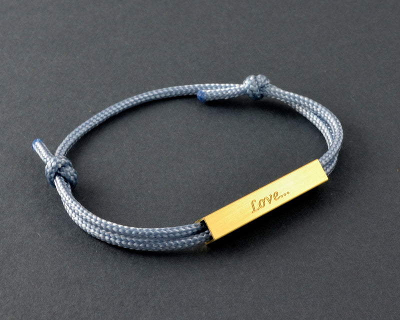 products/bridesmaid-bracelet-engraved-gift-for-her-05.jpg