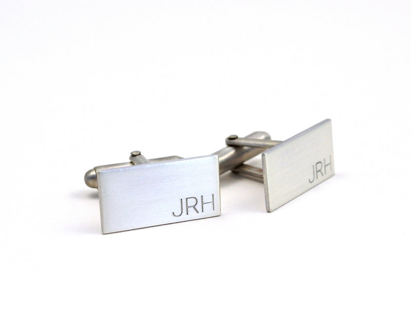 products/engraved-silver-cuff-links-minimalist-custom-initial-cuff-links-12.jpg