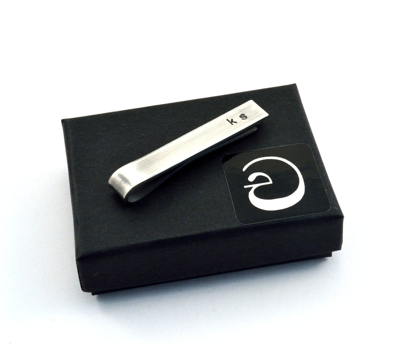 products/personalised-skinny-tie-clip-antiqued-sterling-silver-02.jpg