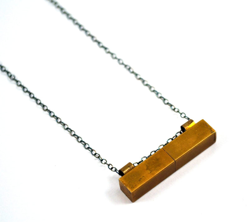 products/secret-message-locket-secret-compartment-necklace-00.jpg