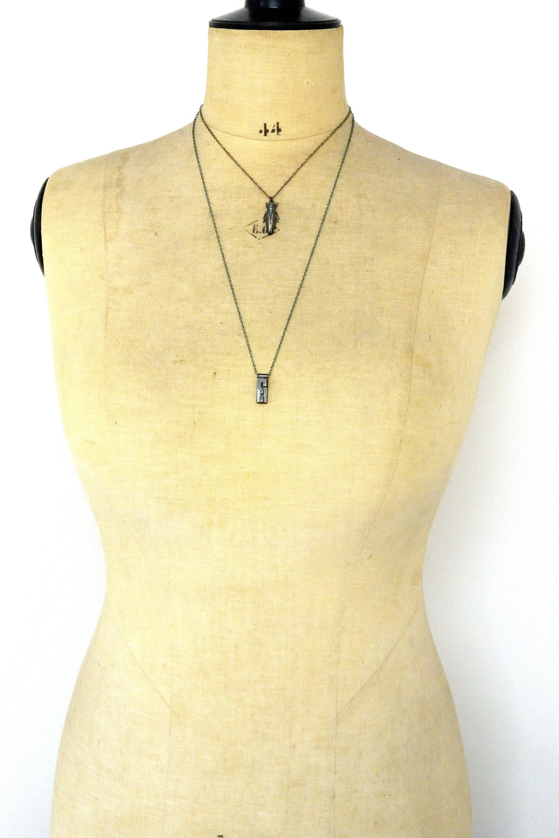 products/silver-cicada-necklace-04.jpg
