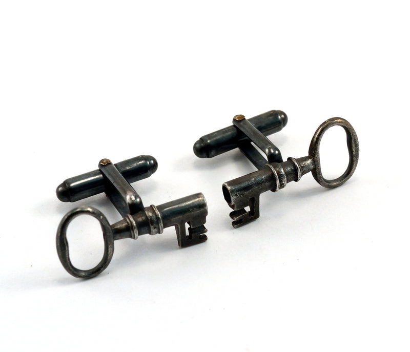 products/silver-key-cuff-links-03.jpg