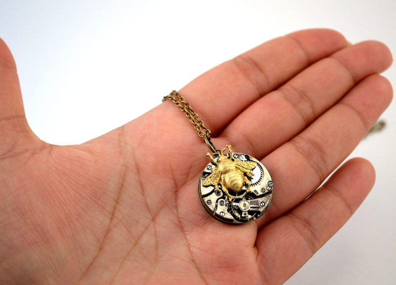 products/steampunk-bee-necklace-bee-on-time-03.jpg