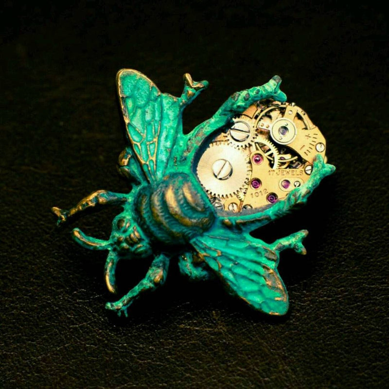 products/steampunk-bee-pin-clockwork-04.jpg