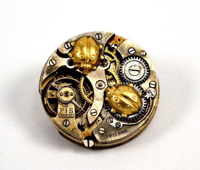 products/steampunk-ladybug-brooch-pin-watch-movement-03.jpg