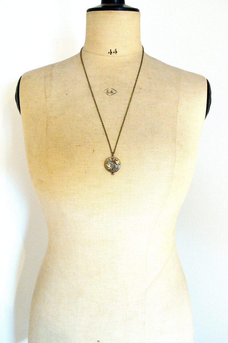 products/steampunk-worker-bee-necklace-03.jpg